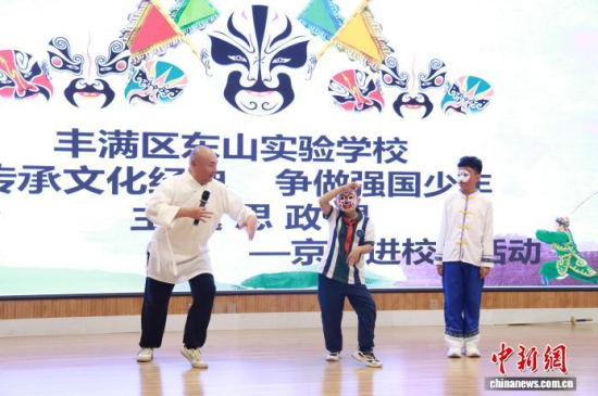 ʷ����(qu��n)(��һ)���ڽo�W(xu��)�������n��(�Y�ψD) �������S�M�^(q��)�|ɽ��(sh��)�(y��n)�W(xu��)У���D