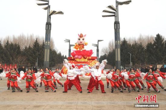 2��10�������ڼ����L(zh��ng)�����ݖ|���������w�� �z