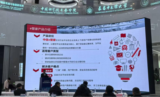 �����y���L������/���D