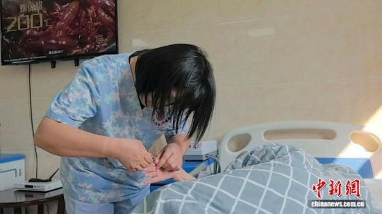 ���������ڽo���˼�ָ����ʯ���� �z